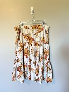 LC Lauren Conrad White Orange and Rust Floral Tiered Skirt Size XXL